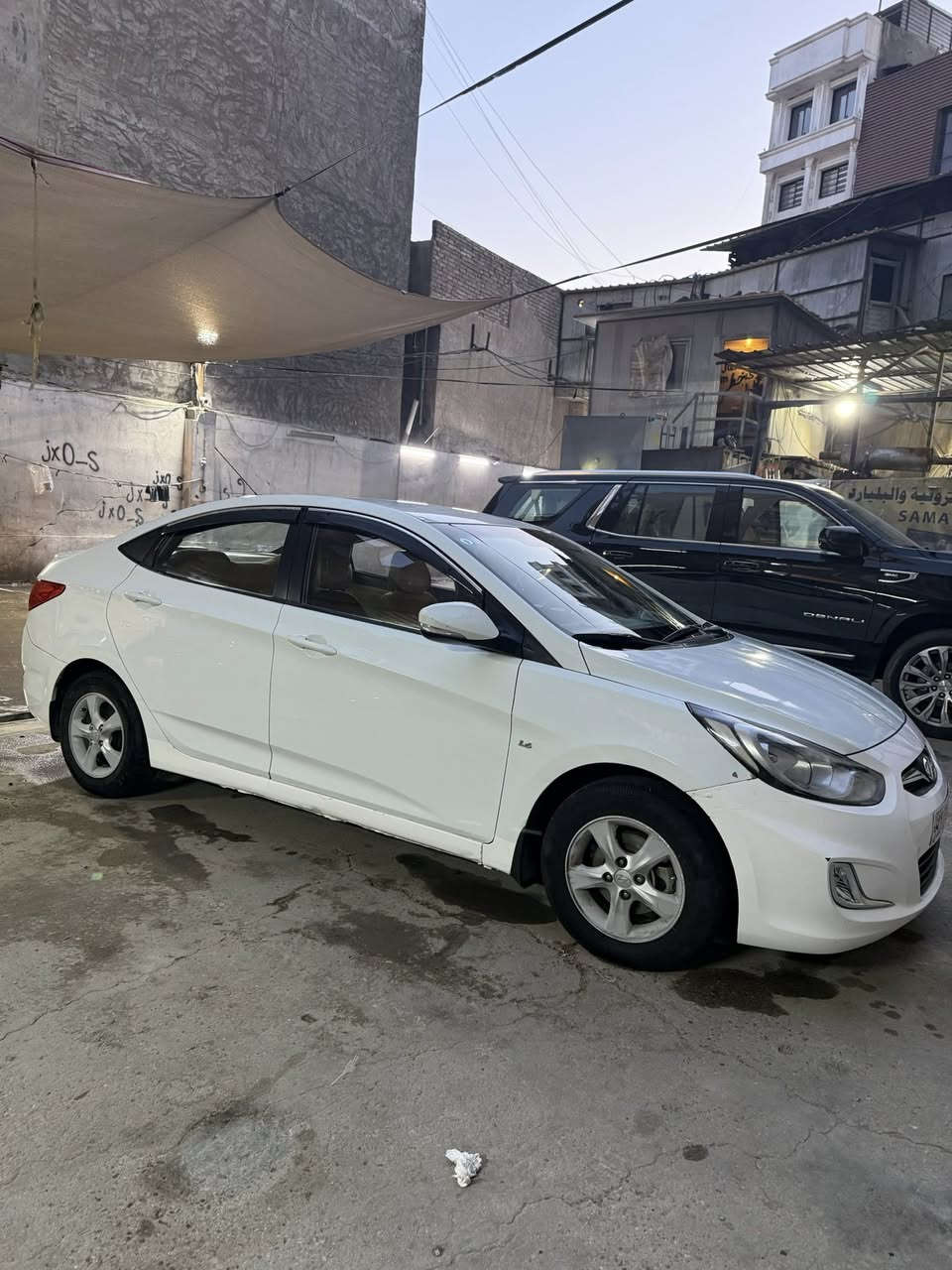 اكسنت 2013 خليجي محرك 1600 كير محرك  مكفوله من الصبغ فقط تكحيل وبارد باسمي رقم نكليزي  السعر 110 لعنوان لاعظميه ***********
