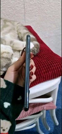 آيفون ١١ برو ماكس • ٢٥٦ • بطارية ٨٤