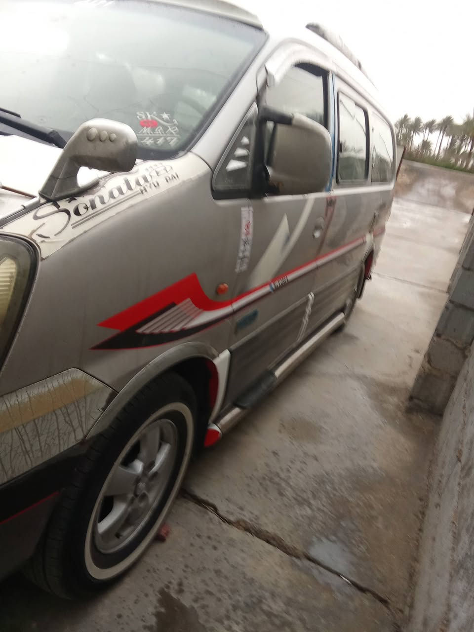 سلام عليكم ستاركس للبيع مسكر كير عادي كيرومحرك جدد سياره مكفوله كفاله عامه واستفسار علئ رقم ***********
