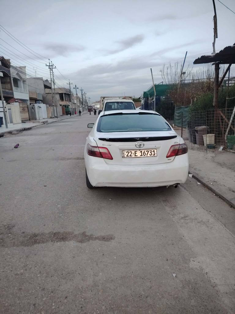 کامیری 2008 خلیجی  گێڕو مە کینە تاقم پێشی بە شە رت 4تایە ویلی جوان  3 پارچە و شانێکی بۆیاخە بە بێ سە قف سە قفی کە مێک ساردی هە یە      بە لایە کە وتوە  بە ڵام سە قفی نە یگرتوە ڕە قە می تازە یە  و سە نە وی تازە بە سە رچوە  زۆر جوانە و ماڵی دۆستە ***********      79 گە ڵاو کە مێک مە جال 🌷 شمشمل, السليمانية
