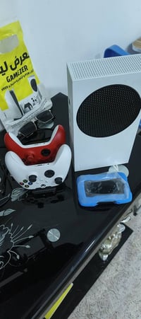 اكس بوكس سيريس اس • هارد 1 تيرا • يدتين أصلية