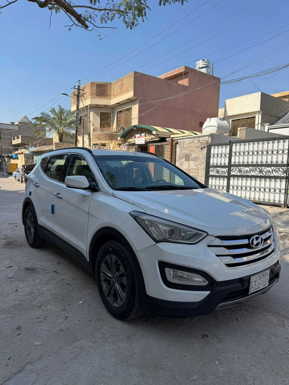 سلام عليكم سنتافيأ موديل 2014 وارد امريكي حادثها بنيد مبدل بلادي ولباقي مكفول شواصي  والغود وتكم وحوض مكينه 2400جدبدة كير جديد 5راكب تبريد قطعتين سيارة حلة من صور كل تفاصيل داخل المنشور المواصفات سونار الحادث داخل المنشور  السعر 127مكان بغداد 
تصال ***********
