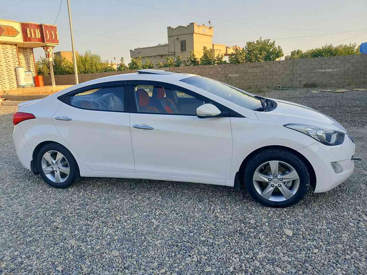 النترا موديل 2014رقم نينوى  شرط وكاله وتحويل بدون صبغ بدون تبديل بيه مكانات بارد فقط محرك شرط لاصرف ولانفخ ولامفتوح گير شرط صدر تواير كلو جديد تبريد ثلج 
فول مواصفات 
سلايت 
شاشه 
تحكمات ستيرن 
مري شفط 
يدات نيكل داخل خارج 
السعر 113وبي مجال 
للاستفسار ***********
