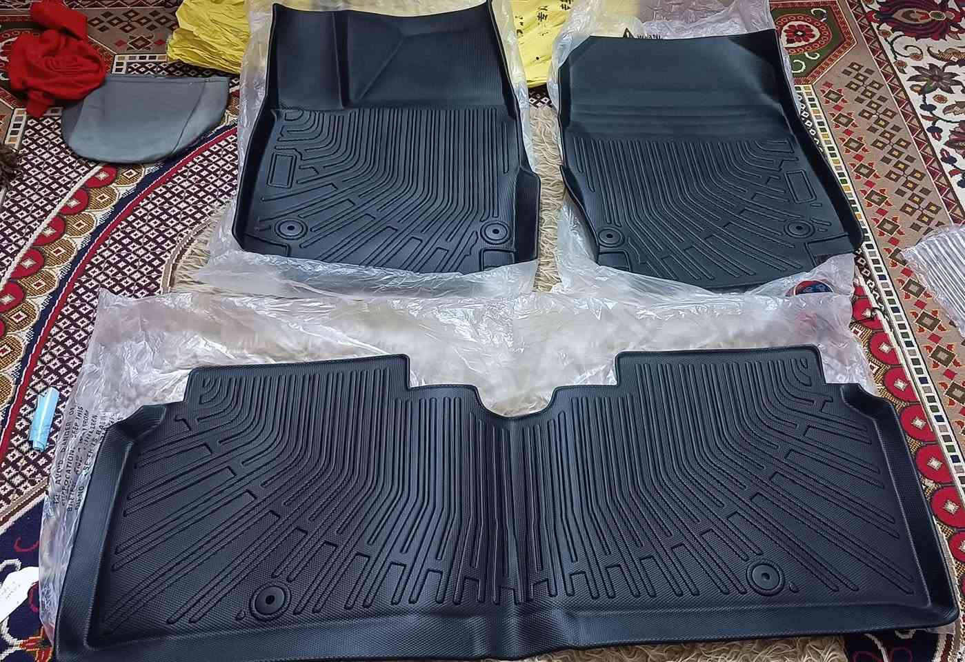 لسيارات هونداي ايونك حوضيات ربر TPE مقاوم لجميع الظروف مال امازون اوربي اصلي الي يفيدنه بخدمته ***********
