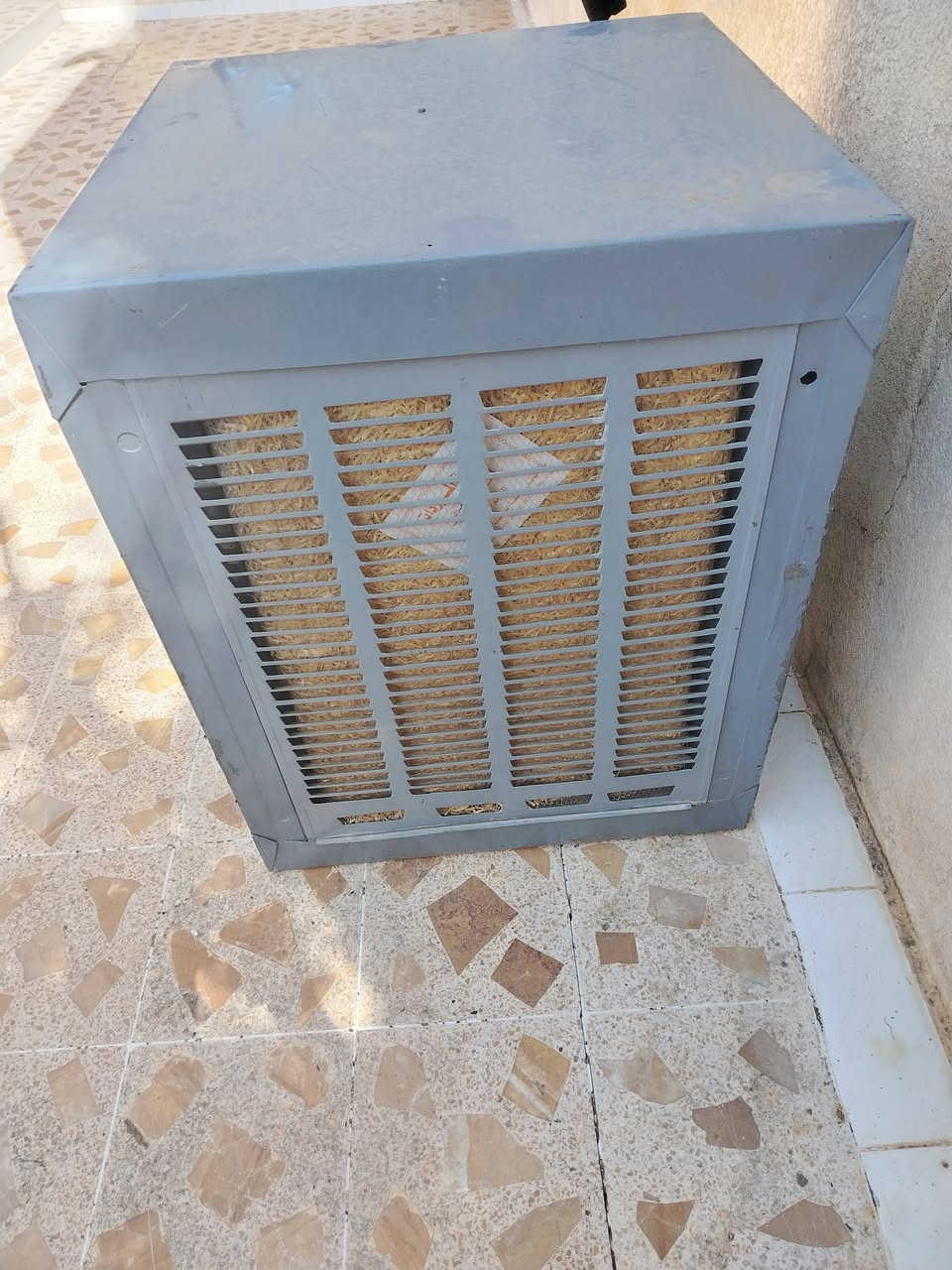 للبيع مكاني حي فلسطين السعر ١٥٠ شرط شغاله فول تبريد.


**إذا كنت صاحب هذا الإعلان وتريد حذفه لأي سبب، رجاءا أرسل رسالة إلى الدعم الفني**
