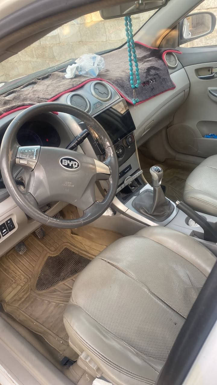 جي 3 مديل 2013  كير عادي سياره  جاهزه. من كلشي مابيه اي نقص كير محرك. تبريد. ثلج كفاله كير محرك كشر   مابيه بس باب خلفي صبغ. 
السياره باسمي.  
مكاني بغداد قريب حزيره سياحيه. 
سعره ٥٤
 لاستفسار ع رقم. 
***********
