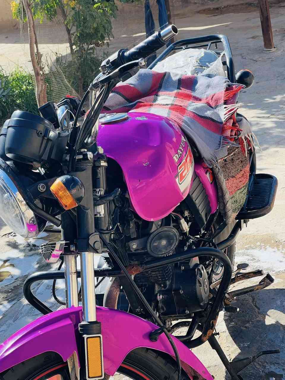 السلام عليكم  للبيع دراجة دايون نفخ  محرك 200 موديل 2022 الدراجة أوراق اصولي دراجة مكفولة السعر 1700 وبيه مجال للاستفسار الاتصال على الرقم التالي ***********
