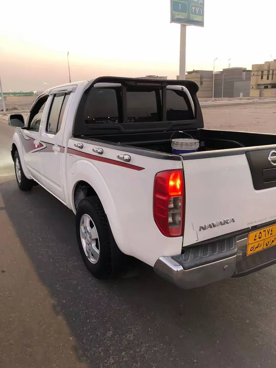 سلام عليكم للبيع نيفاره 2012كفاله من الفتح وتبديل وضربه وصبغ تبريد شغال تخم تاير تريد تحويل تريد وكاله مكان بصره زبيرسعر105وبيها مجال رقم ***********
