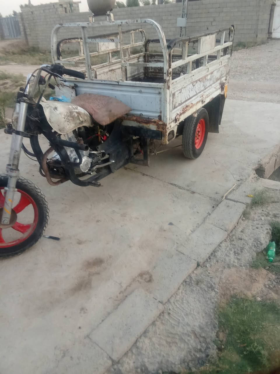 سلام عليكم ستوته للبيع مديل 2016محرك جديد 2025 ما شغل مكان ديالى بلدروز ***********الشراي يتصل
