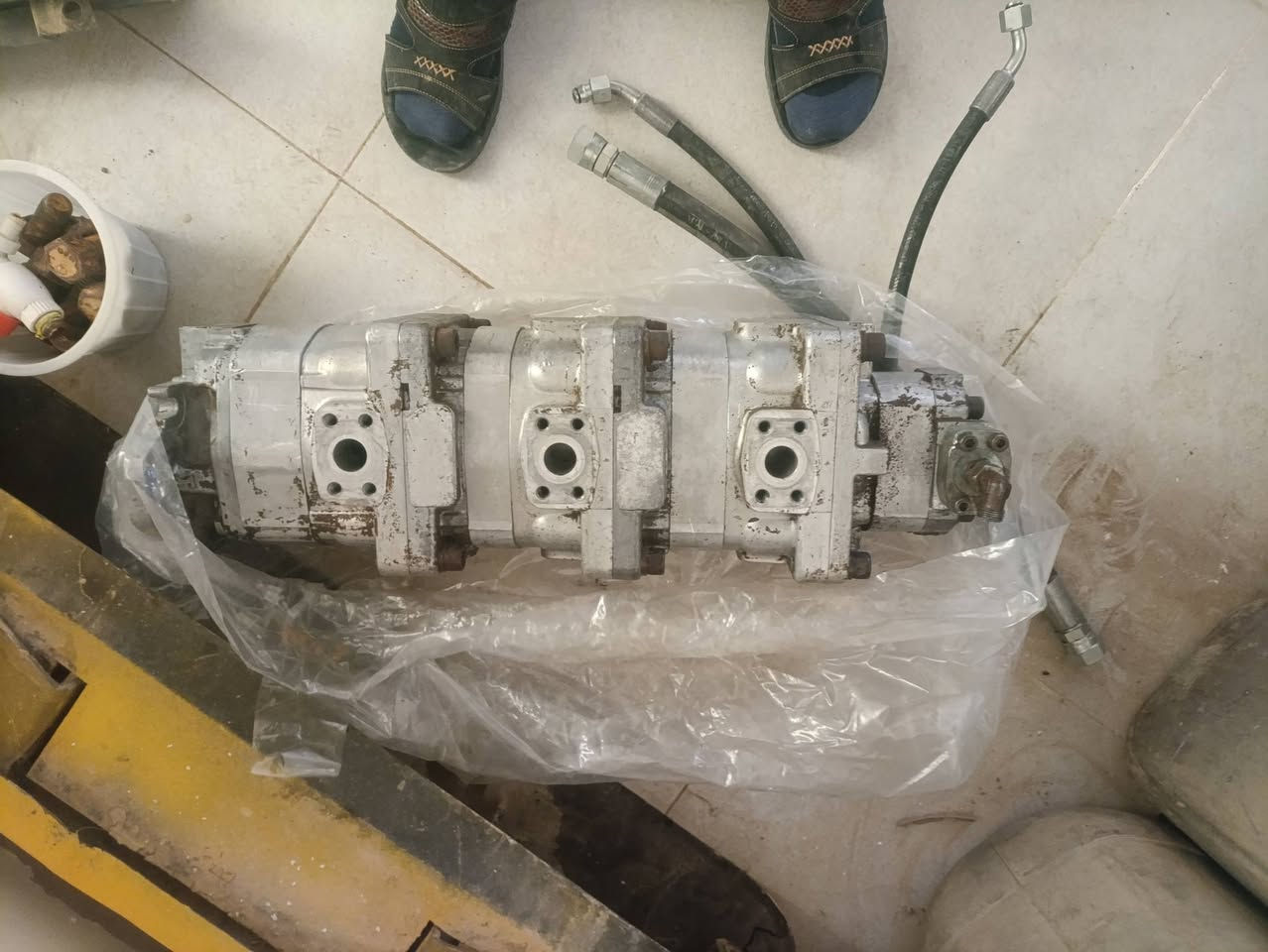 بمب رفع شفل كوماسو حجم 320 سعر 16 ورقه أصلي بيلادي
***********
