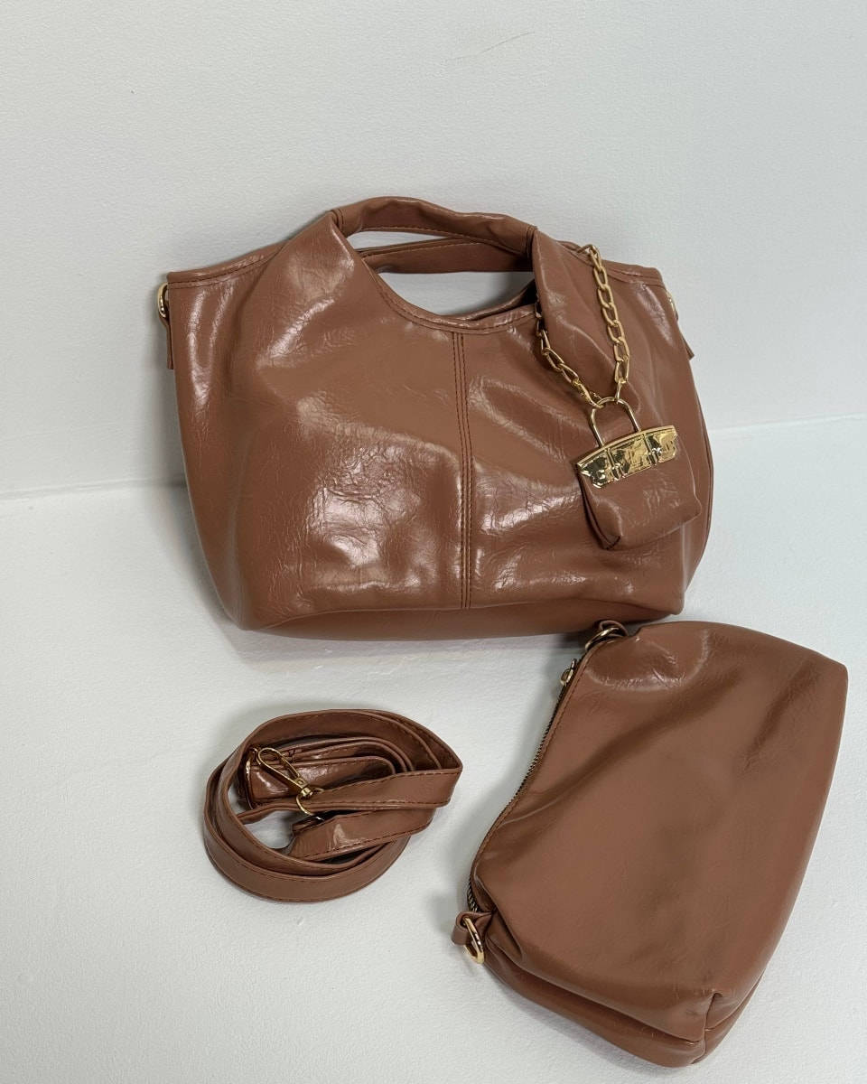 جنط نسائي
سعر المفرد 15 آلاف دينار
سعر الدرزن 120 ألف دينار
قياس 18 × 30 سم 
واتس اب :***********
واتس اب :***********
