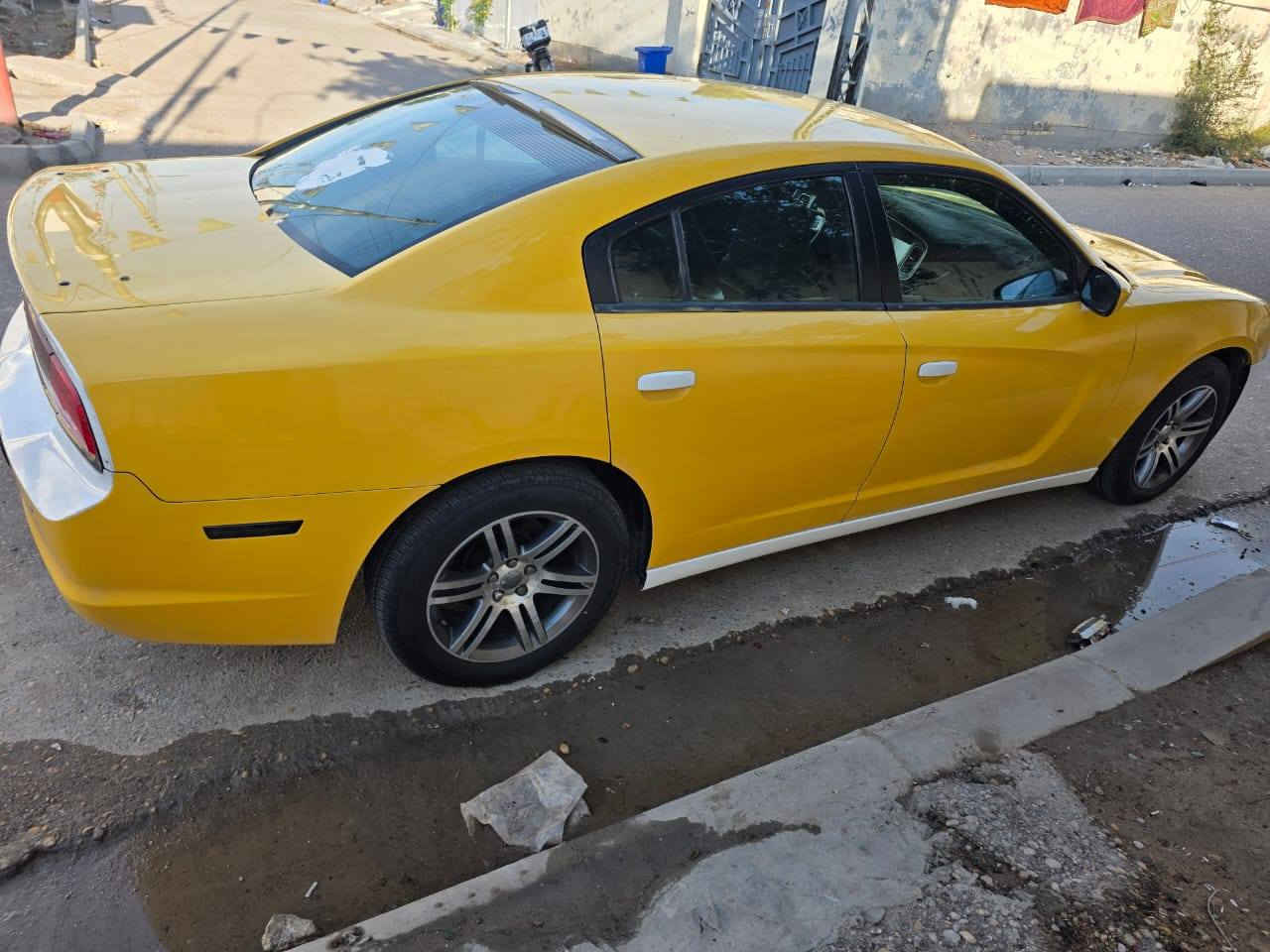 السلام عليكم اخوان جانجر 2014 كفاله عامه العنوان ميسان العماره السعر 170 وبيها مجالا رجاء رجاء رجاء الاتصال على الرقم ابو السياره ***********
