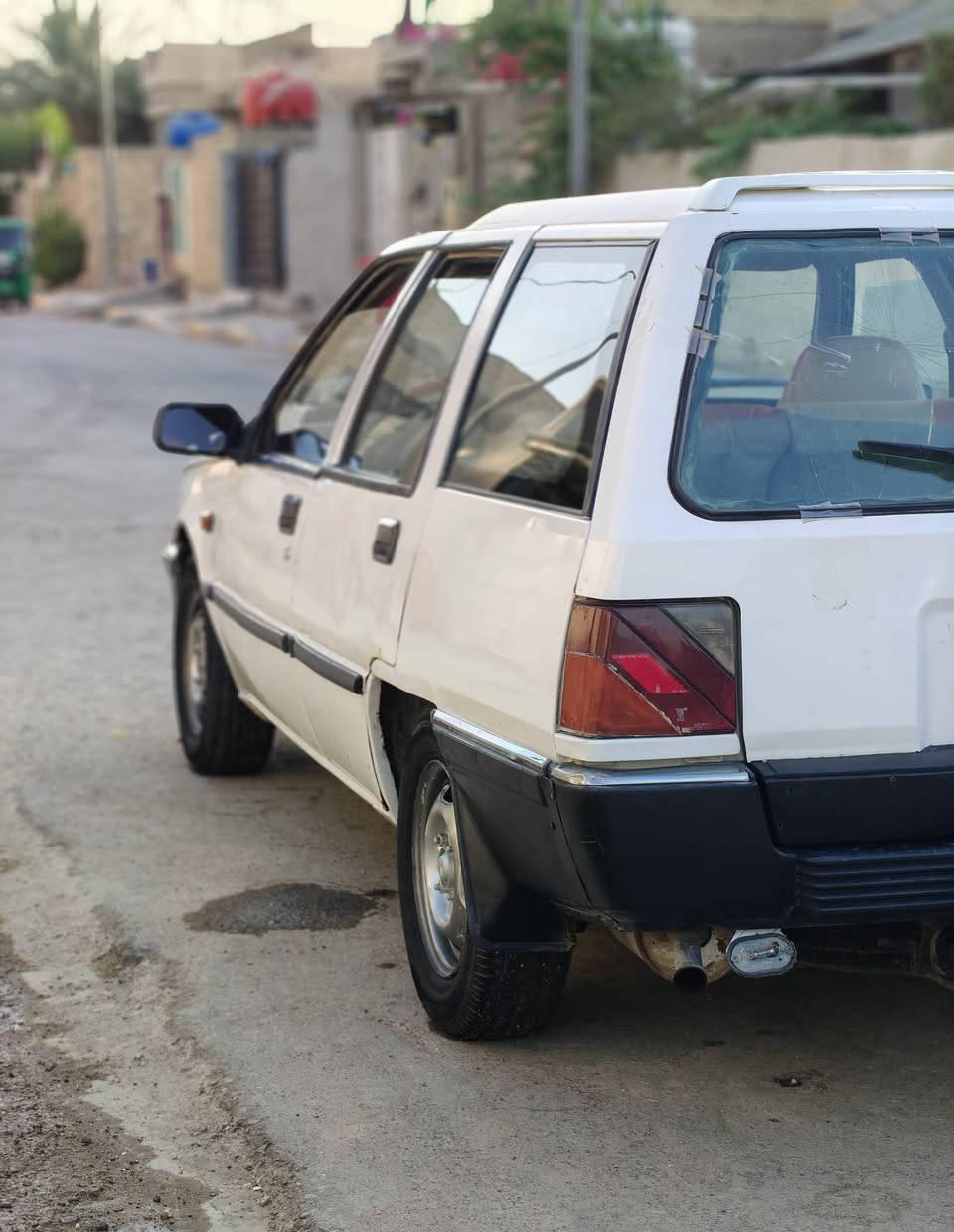 السلام عليكم
ميتسيبوشي لانسر 
موديل 88 
رقم نجف 
راعيها من الديوانية 
سنوية منتهية من 2019 

مكينة مستحقة 

السعر 16$ 
وبيها مجال 

العنوان واسط / العزيزية 

***********
***********
