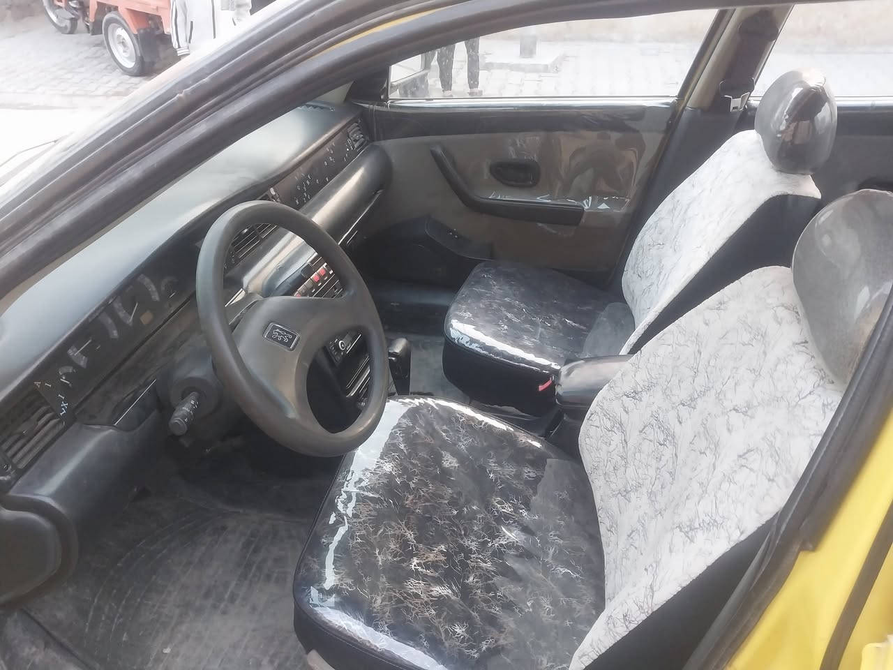 السلام عليكم من رخصه الادمن المحترم سمد موديل 2010 سياره مقفوله كفاله عامه من الضربهغحداديه مكينه وقير كورولا سياره خير من الله تخم تاير جديد دوشمه جديد سياره حلوه خير من الله مكانها بغداد مدينه الصدر سياره باسمي مصفره هيا وغرامات هزه جديده سعر 36 وبيها مجال بسيط شراي يتصل***********  ***********
