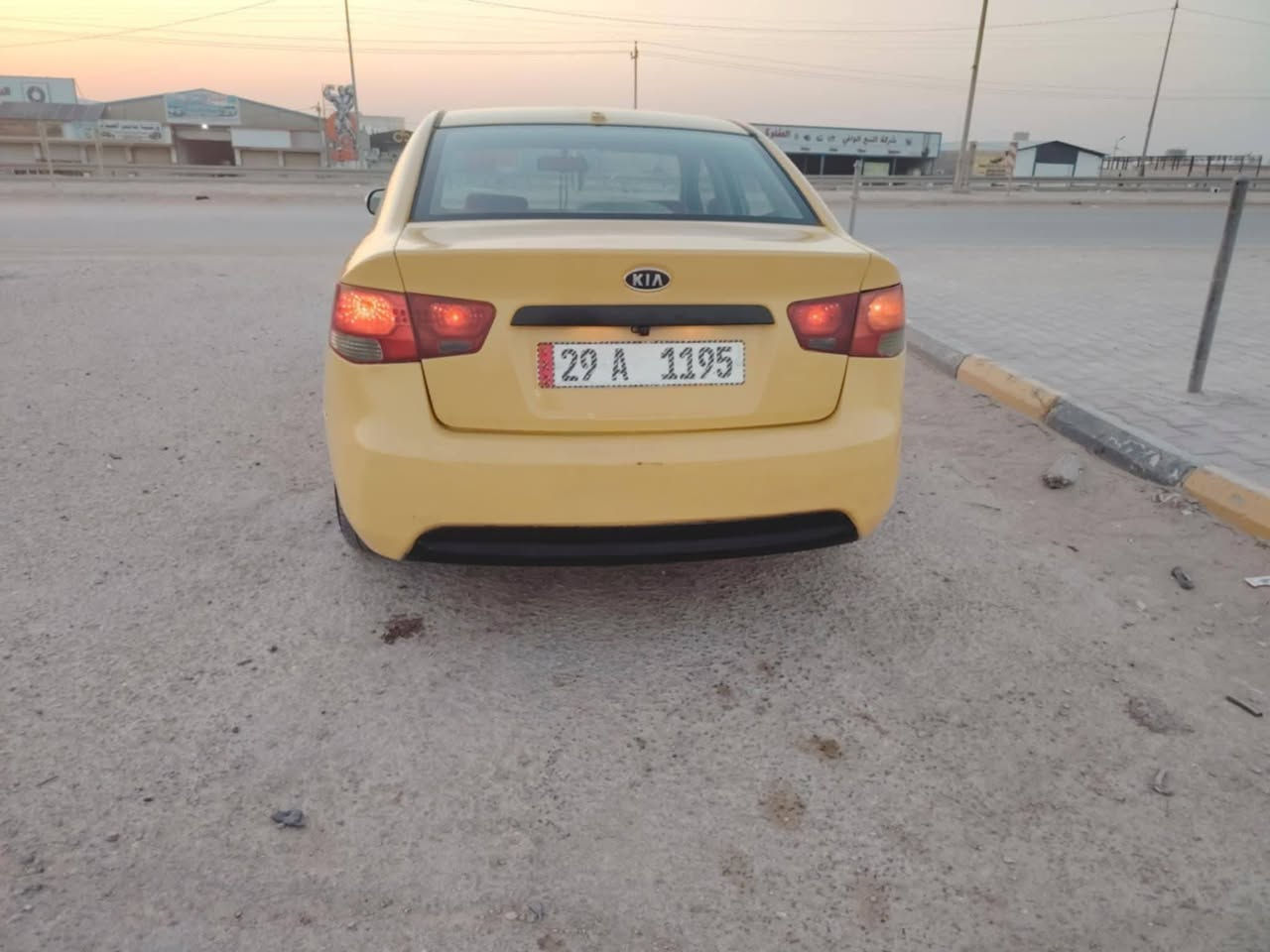 السلام عليكم 
فورتي موديل ٢٠١٠ فورتي 
رقم واسط الجديد السياره جاهزه ومابيها اي نقص 
بيها منظومة غاز شغاله 
حادثها الامريكي خشم البنيد فقط
 وبيها تصليح ب الهلالات الخلفيه 
مكاني ديوانية
 السعر ٨٠ وبيها مجال 
***********
***********
