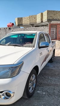 هايلوكس • ٢٠١٤ • رقم بغداد