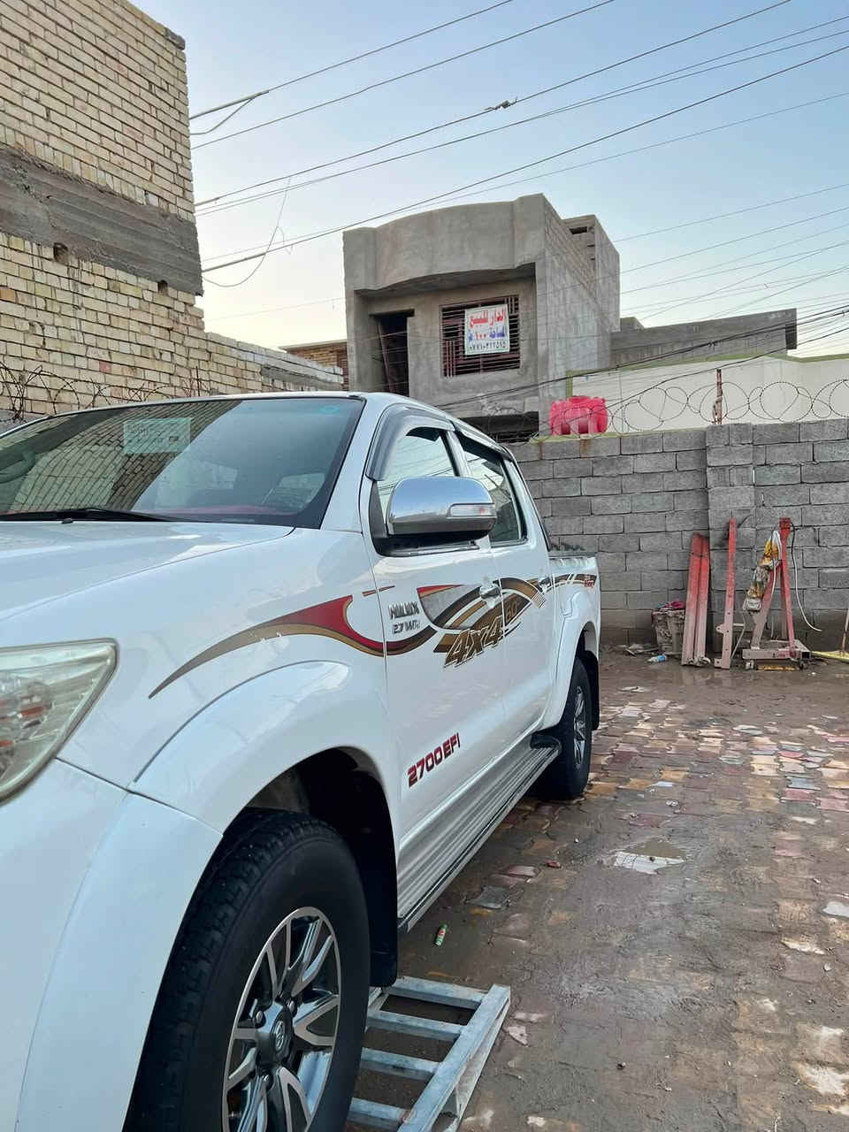 سلام عليكم بيكم 4*4 فور ويل موديل 2014 بارد بيها اصبعين بصف البگلايت الايسر غيرها ماكو الحمدالله تبريد تايرات وياله غرفه باتري صدر السياره ما ناقصها إჂ̤ شيء
سعرها 195 وبيها مجال ***********
