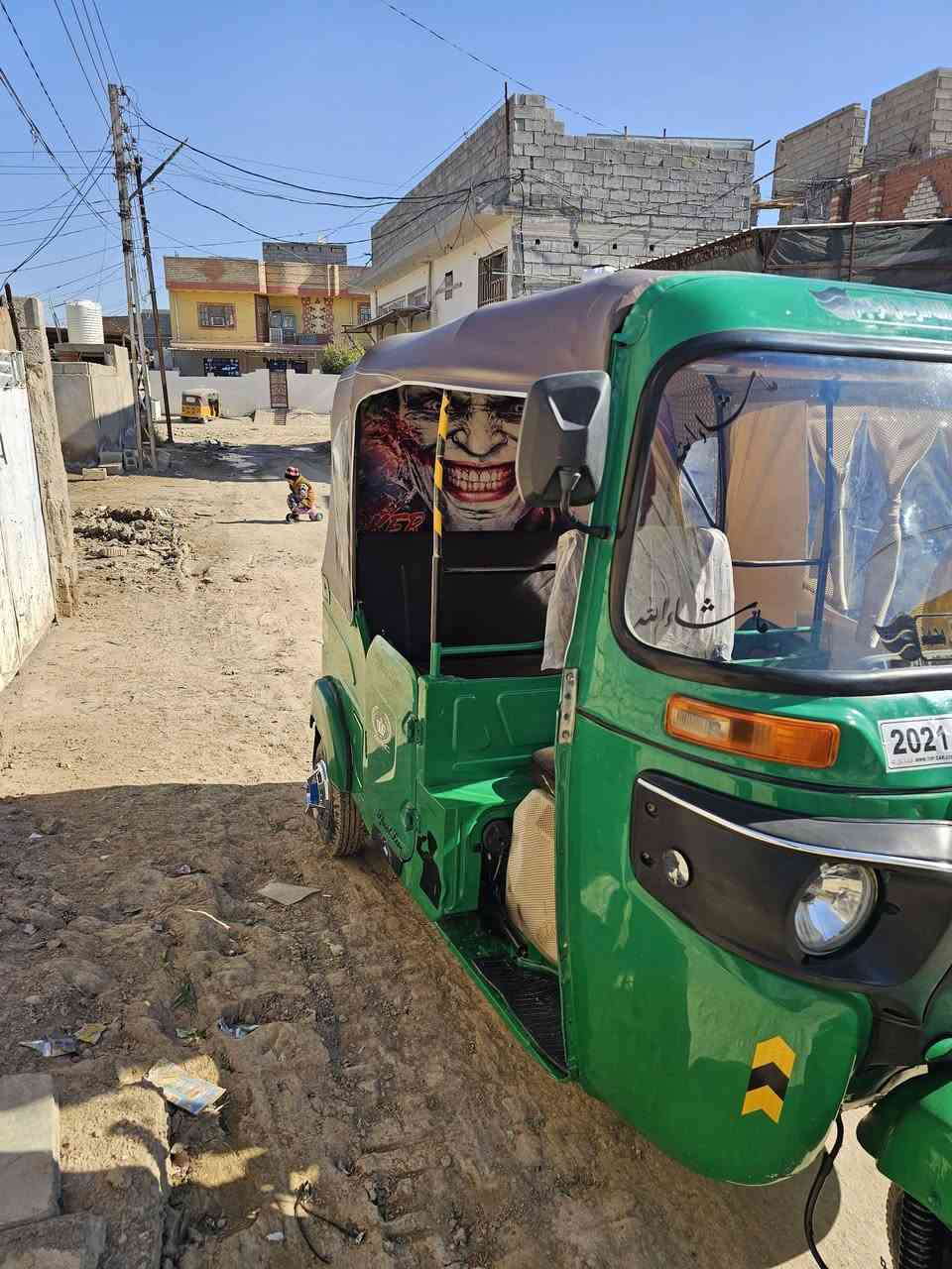 السلام عليكم التوك توك للبيع موديل 21 اضافه 100% رقمه سنويه بثمانيه٨ وبيها مجال***********
