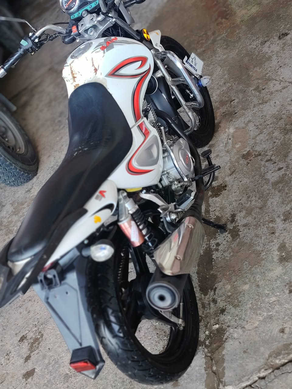 سلام عليكم دراجة سنكي موديل 23محرك  ما مفتوح 150نشاط وفول مكفوله كله شغال نكره سلف كهربايات كله شغاله ***********
