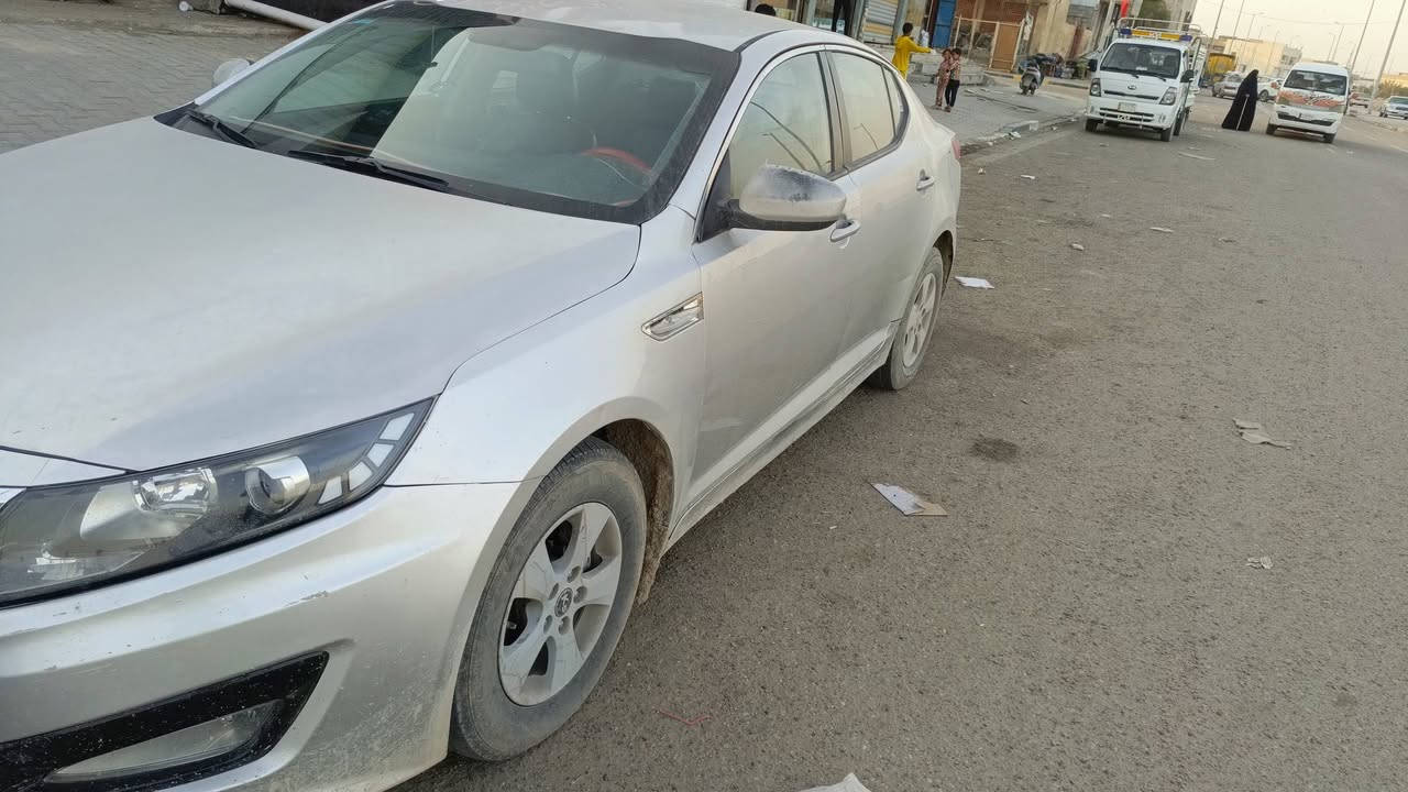 سلام وعليكم عمـي كي 5 وارد كوري والكوري ما مكفول من الصبغ هاي قسفه بصيطه بنيد طار عليهه كص جفيه ضربه قويه او عيب شرعي كلهن اكفلك بيهن محرك كير تبريد كفاله تدفئه ملغي مايشتغل بيهه ملحضات بلمحرك فقط يعني مثل رواجز بخاخات بلكات السعر 102 بيهه مجال قليل عنوان بصره ***********
