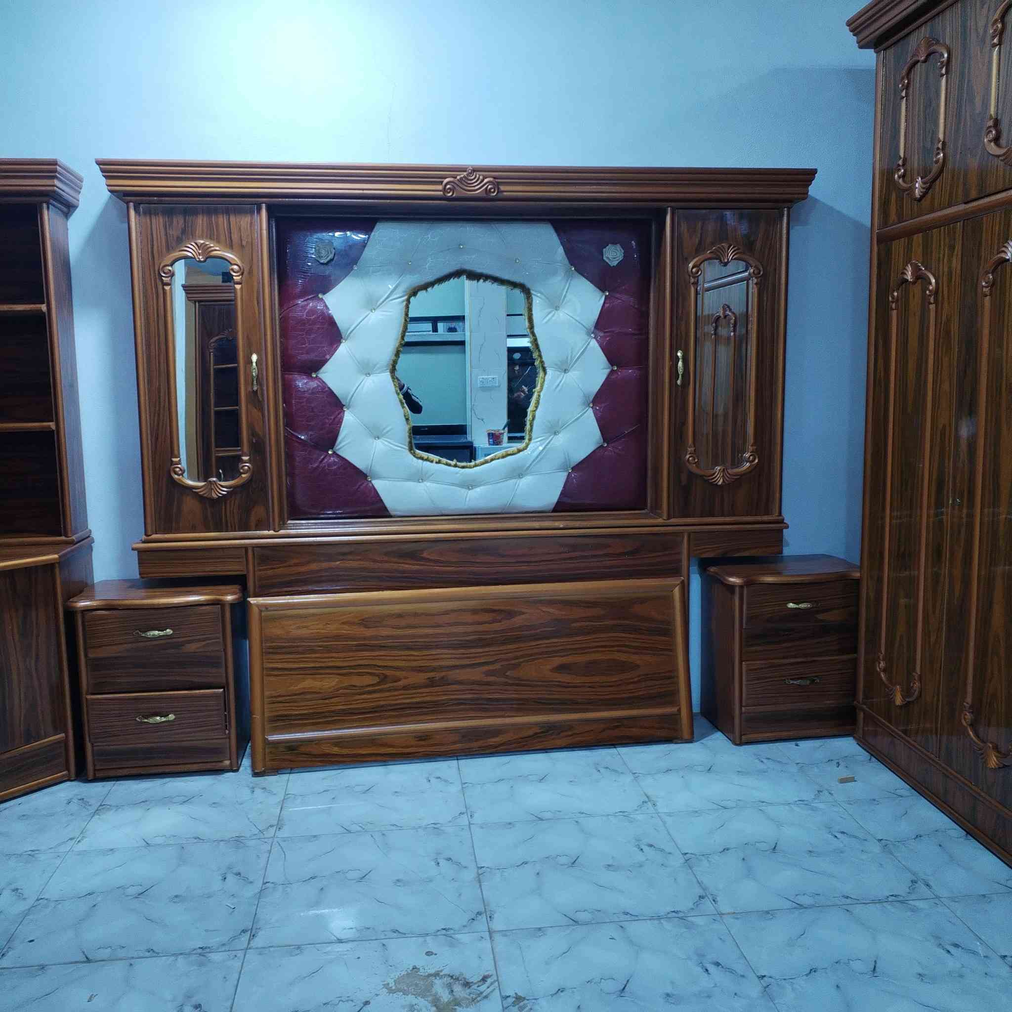 سلام عليكم توجد غرفه نوم مستعمله للبيع صاج عراقي درجة أولى *********** واتساب توجد خدمة توصيل
