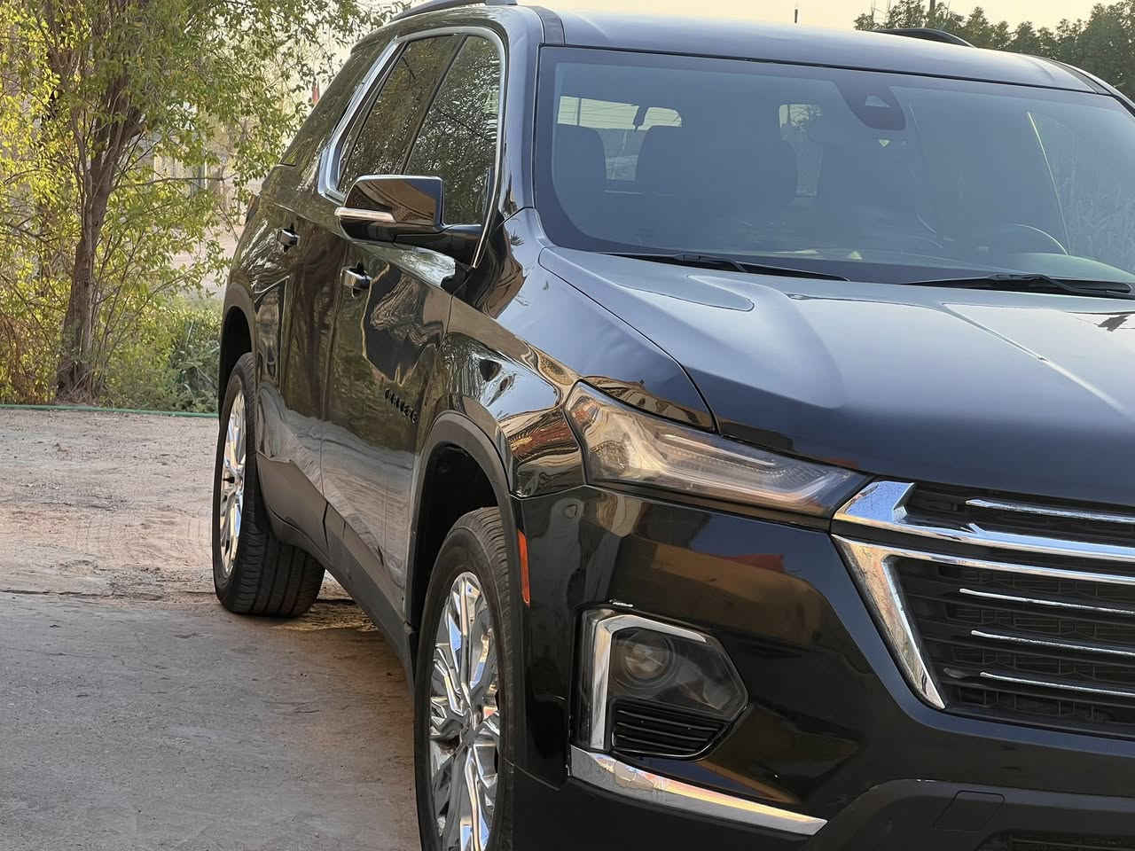 يا الله ترافس 2023 ما مرقم صور الحادث موضوح بالصور مكانها البصره ملاحظه مكينه ودشبول وضفاير كله جديد شادين سياره جاهزه مامتعوبه السعر 160 $قابل للتفاوض مستعجل ع البيع 
***********
