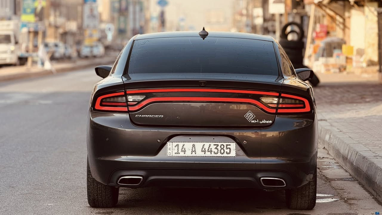 السلام عليكم
جارجر 2015 اصل معلايه 2018 
السياره رقم بصره الرقم الجديد هزه جديد السياره بسمي تحويل ثاني يوم السياره جاهزه من كلشي تبريد حداده تخم تاير كله جديد السياره كفاله بيها بس المدكر الامامي كلير من امريكا السياره كلش جديده 
ماشيه 117 كيلو السعر 163 وبيها مجال للشراي 
مكاني البصره 
***********
