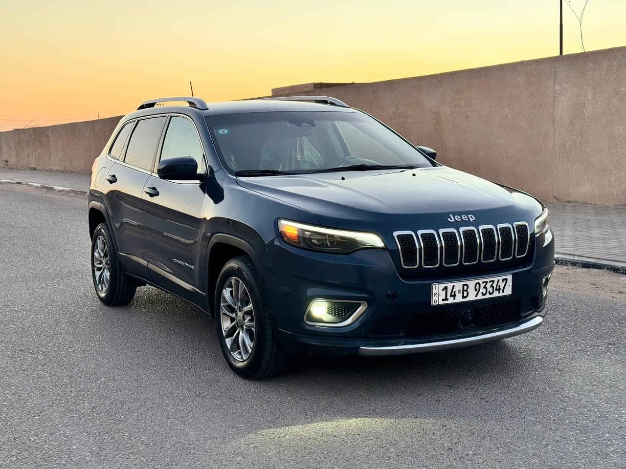 السلام عليكم شباب جيب بزون 2021 وارد امريكي صور الحادث في النشر فول مواصفات ماعده الفتحة رقم بصره تحويل مكان السيارة بصرة سعر ١٤٠ /***********
