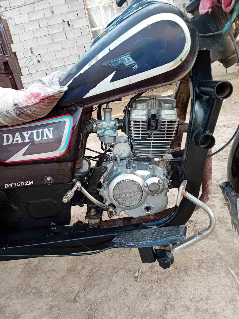 سلام عليكم ستوته للبيع موديل  2015 وراق صولية مابيهة اي نقص  مكان واسط العزيزية السعر  مليون  200 وبيهة مجال 
***********
