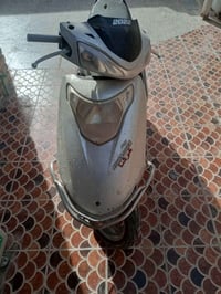 دراجة نارية • قابلة للتفاوض