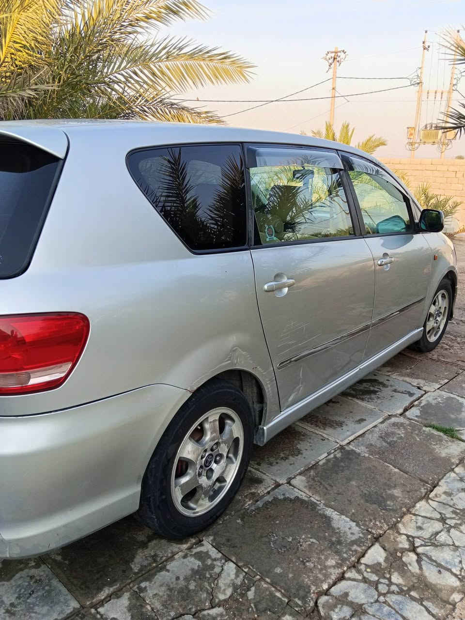 سلام عليكم ابصم للبيع موديل2002 اصل سياره جاهزه لل اخير مكينه كير حداديه تبريد تخم تاير كله جاهز سعر 115
رقم انگليزي ذي قار ب اسمي رقم الموبايل ***********
