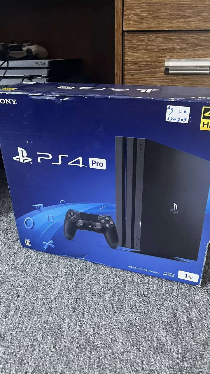 بلي 4 برو 1 تيرا مهكر جديد جوستكين واحد بلادي والثاني تجاري النظافه 90 بالميه سعره 300 وبيه 25 وقابل للزياده هم خاص أو واتساب ***********
