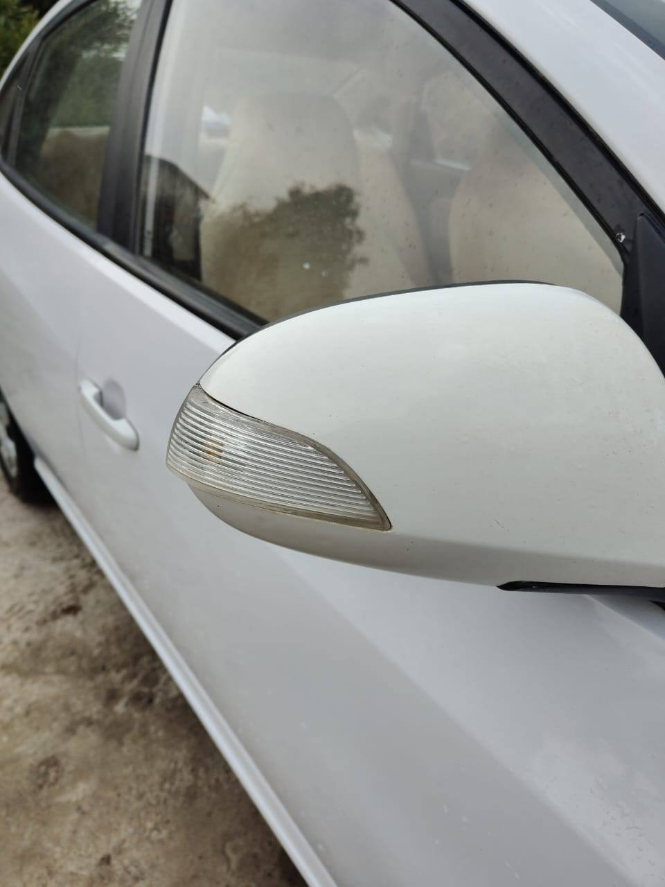 السلام عليكم للبيع سياره نوع انترا موديل 2011 رقم دهوك دولي سنويه 2031 هزه جديده فحص جديد شرط تحويل وارد خليجي بدون ضرر فقط مكانين بارد بدون دواخل ولا تبديل ولا صبغ شرط محرك 16 شرط ما مفتوح گير صدر تايرات جديد تبريد + تدفئه شغاله تخم تاير جديد سياره مال جناي باقي تفاصيل اتصل عل رقم 📱 *********** مكان السياره الشرگاط سديره #السعر 117 وبيهه مجال يرهم مراوس ويه سوناتا مضلع او عدله
