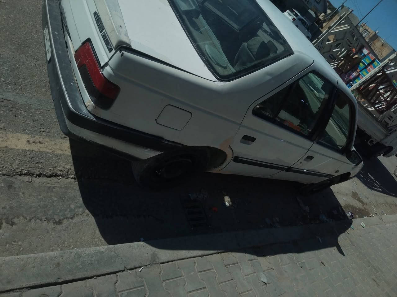 بيجو 2010 للبيع مكينه وكير فرنسي مكفولات حداديه كهربائية لاضربه ولاصبغ ولاتبديل ترايك وين ماتريد اطلع راعي موجود سنوية مشروع وطني سعر 24 نجف حي السلام ***********
