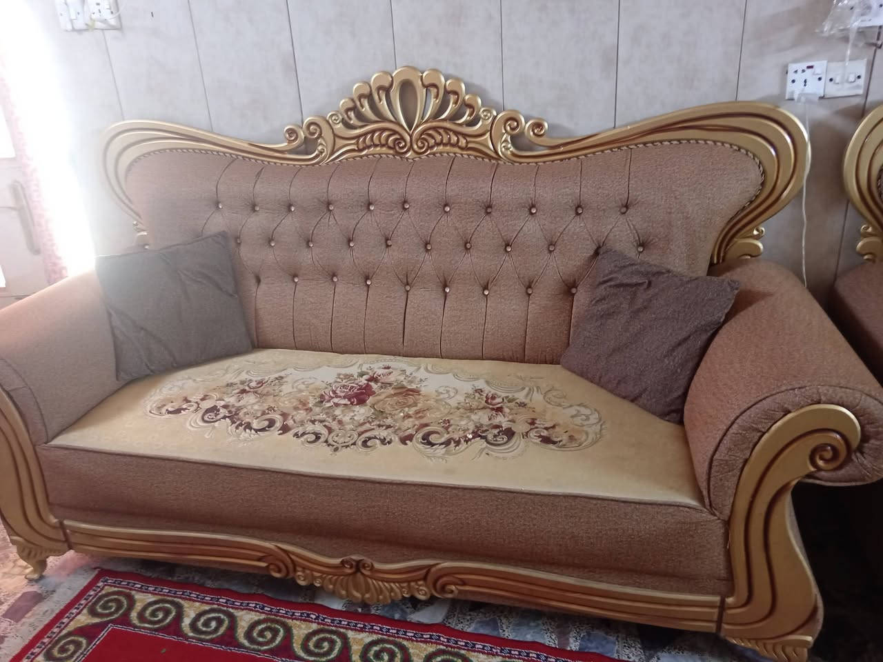 تخم كامل نضيف للبيع الاتصال ***********
