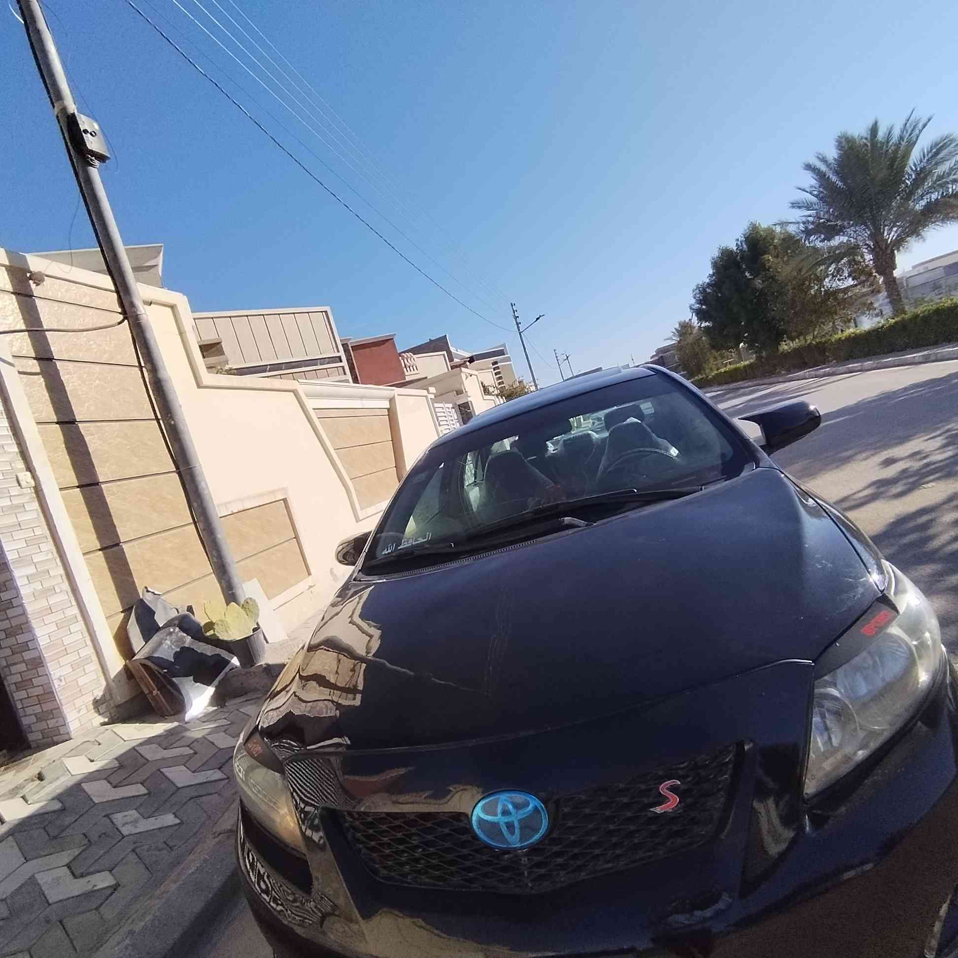 الهم صلي وسلم على نبينا محمد
السلام عليكم 
كورلا للبيع وارد امريكي 
موديل 2009
رقم بغداد 
فئه ال(S)
محرك 1800المرغوب
شاشه تحكم بالمري 
تحكم ستيرن 
(كروس سرعه)
مصبوغه حزام طختهه بالجاملغ الامامي 
باقي للمواصفات معروفه 
مكان السيارة فلوجه 
للاستفسار ***********
