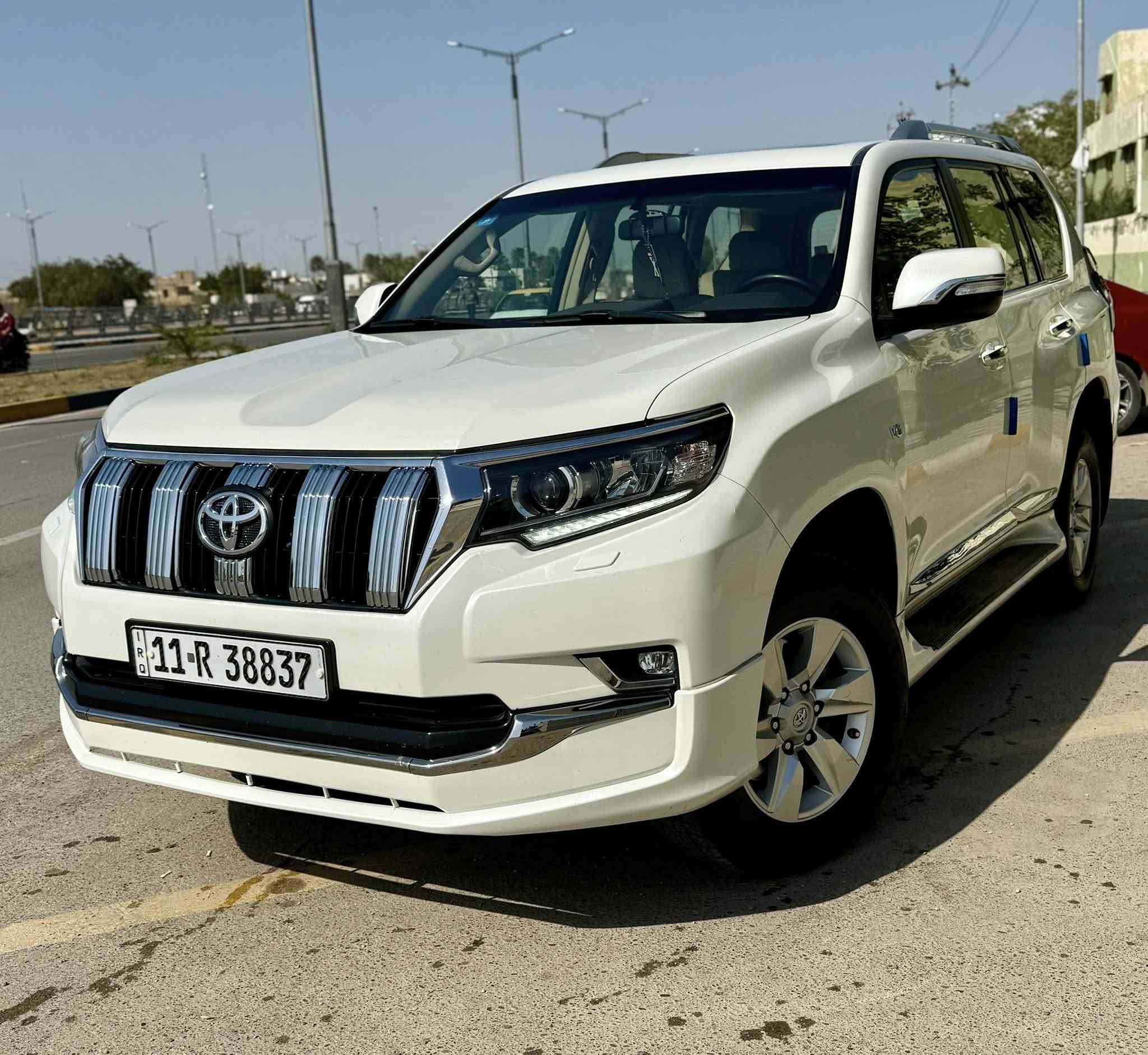 السلام عليكم 
برادو موديل 2020 
مواصفات TX.S
محرك 6 _ 4000
دبل تانكي 
زراكات لايت 
فتحه
فور ويل 
كشنات جلد 
كشنات كهرباء صفحتين
سبير تعليك _ هوك خلفي
تخم تاير جواها
ماشيه 89KM
السياره كفاله عامه 
ماعدا باب السكن فقط بل سونار تطلع براغي مفتوحه
بدون لا ضرر ولا شي
رقم بعداد الجديد هزه وسنويه جديدات
سعر ب40 الف دولار
مكناها ديالى بعقوبه 
هــ

‭0774 132 4133‬
