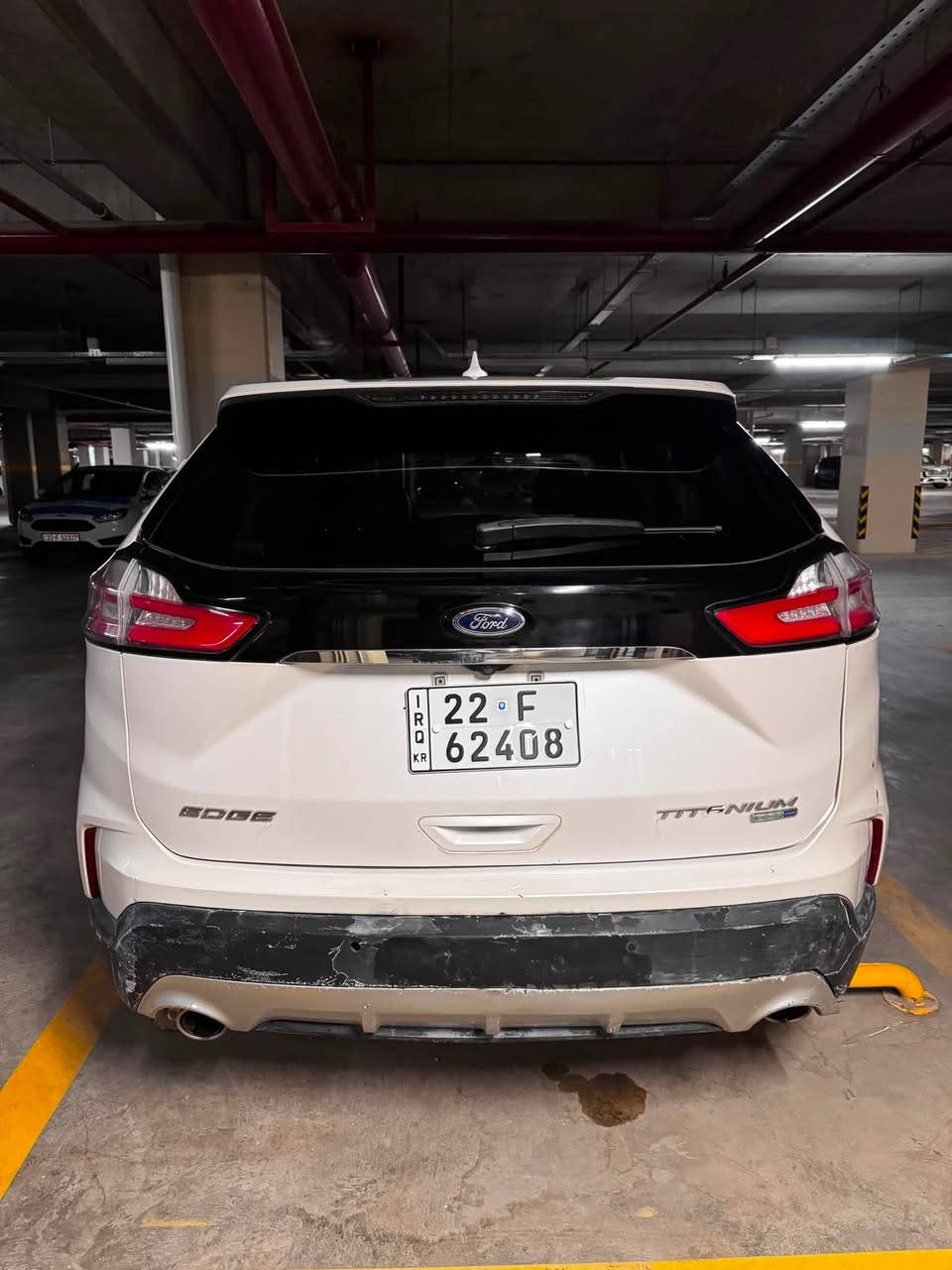 السلام عليكم شباب.. فورد إيدج تيتانيوم 2019 (Ford Edge Titanium) للبيع

أعلى مواصفات بالفورد (Titanium)، عزل وفخامة ومتانة ومتعة بالسياقة.

📌 تفاصيل السيارة:
 الموديل: 2019.
 المحرك: 2.0L EcoBoost تيربو .
 المسافة المقطوعة: 65,200 كم (ممشى حقيقي).
 وارد كندي.
 اللون: خارجي أبيض / داخلي جلد أبيض.

🛠️ حالة البودي والصبغ:
 السيارة بدون صبغ نهائياً.
 بيها بعض الرصعات والخدوش البسيطة الموضحة بالصور، وكلها تتصلح (على البارد) وترجع لوكالة بدون أي مشكلة.
 تقرير السونار وفحص السيارة مرفق وية الصور بالمنشور لضمان الشفافية.

⭐ أبرز مواصفات فئة التيتانيوم (Full Options):
 بصمة تشغيل وبصمة أبواب + تشغيل عن بعد.
 شاشة تدعم Apple CarPlay و Android Auto.
 نظام صوتي بريميوم فاخر من شركة B&O (Bang & Olufsen) العالمية صوت بنقاوة وفخامة عالية جداً.
 كراسي جلد كهرباء (تدفئة) + ذاكرة لخزن وضعيات الجلوس (Memory Seat) ستيرن تدفئة.

 أنظمة الأمان: رادار جانبي (نقطة عمياء)، نظام تحديد المسار.
 إضاءة داخلية محيطية (Ambient Lighting) بألوان متعددة.
 لايتات LED تفاعلية ذكية + ويل كروم حجم كبير بلادي خاص بالتيتانيوم.
 التبريد قطعتين ثلج ما شاء الله، وصدر السيارة وجاهزيتها 100%.

💵 السعر المطلوب: ١٥٧ ورقة وبيه مجال بسيط
📜 السنوية والتحويل: السنوية جديدة بأسمي والتحويل ثاني يوم
📍 مكان السيارة: أربيل 
📞 للاستفسار والاتصال: ***********
