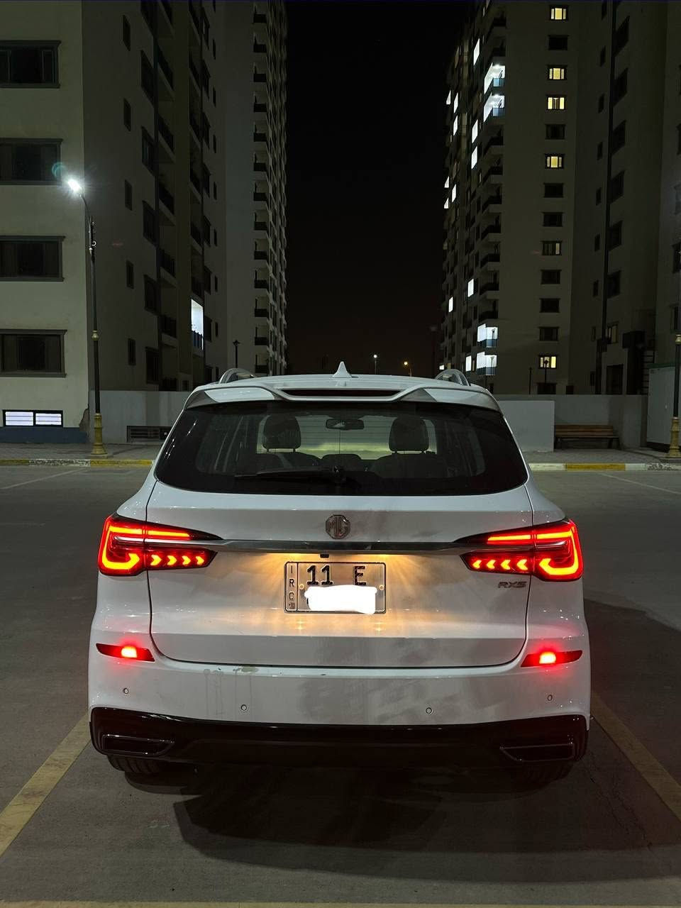 MG Rx5 2023 الشكل الجديد
استلام شركه داخل الضمان مده 6 سنوات او 200 الف 
السياره كفاله عامه بدون ولا شخط ولا بارد  
فوووول مواصفات 5 كامرات بانوراما كراسي جلد وكهرباء وجنطه كهرباء دشبول ديجتال بصمه 
ماشيه 46 الف تخم تاير جديد جميع سيرفز با شركه 
مكاني المنصور باسمي مباشر رقم بغداد 
(( سعر 138 ورقه بيع سريع لظروف  ))
***********
