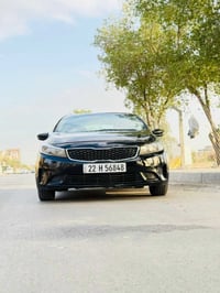 ٢٠١٨ • امريكي • شاشة وكاميرا