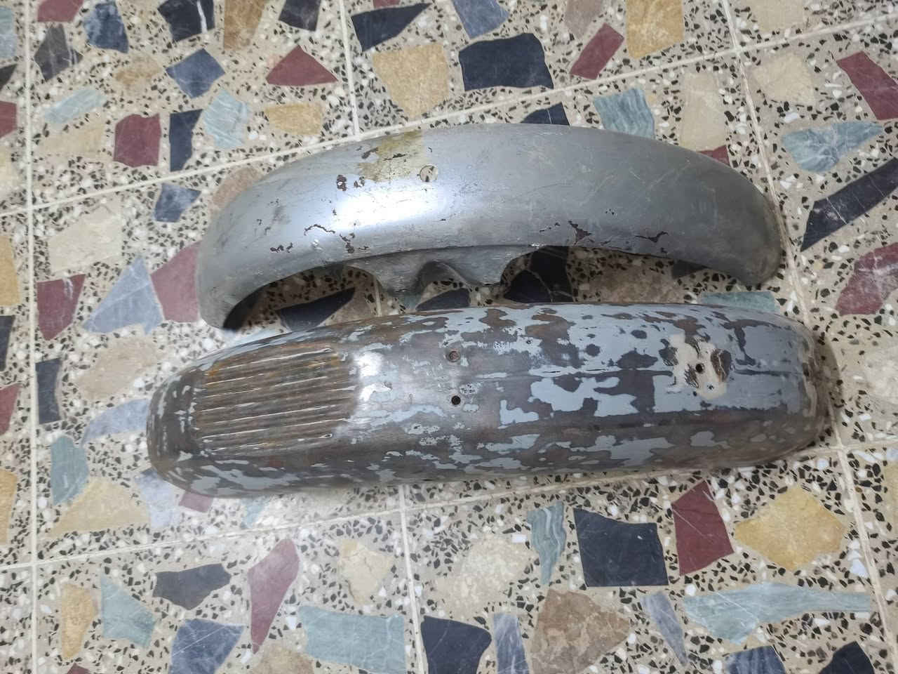 جاملغ خلفي و امامي 82
كلهن ب٣٠الف مابيهن اي شي 
***********
