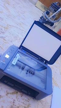 طابعة • جديدة • غير مستخدمة