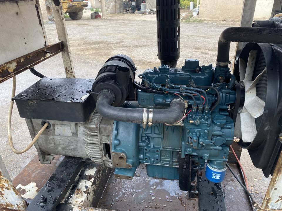 مولد كابوتا بلاد حجم 1105 بلاد 9 كيفي سنكل مكفوله من صرف والتبخير نضام تشغيل اوتو مكان بغداد سعر 13 ورقه 
***********
