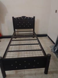 5 جربايات مثل الي بصورة عددهن 5 سعر الوحدة 40 الف رقم 07906255217