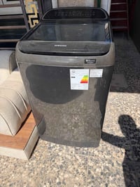 عندي غساله اوتوماتيك نوعيه سامسونك الحجم 15 كيلو نضيفة  جداً وبسعر 175...