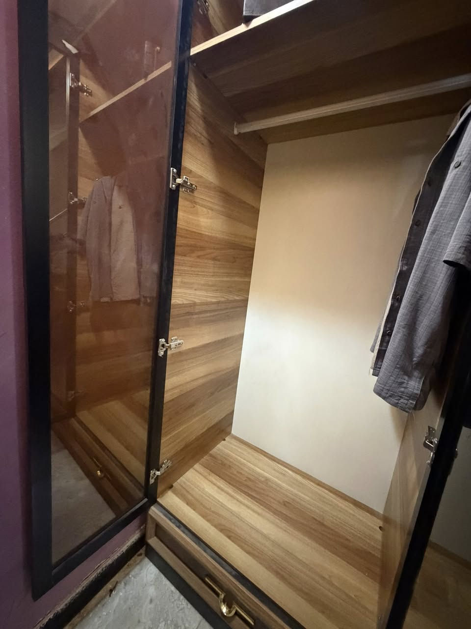 غرفه نوم تحتوي علئ 3 قطع كنتور
وباقي ملحقات عدا جربايه تركيه درجه اولئ عددقطع 9قطع


**إذا كنت صاحب هذا الإعلان وتريد حذفه لأي سبب، رجاءا أرسل رسالة إلى الدعم الفني**