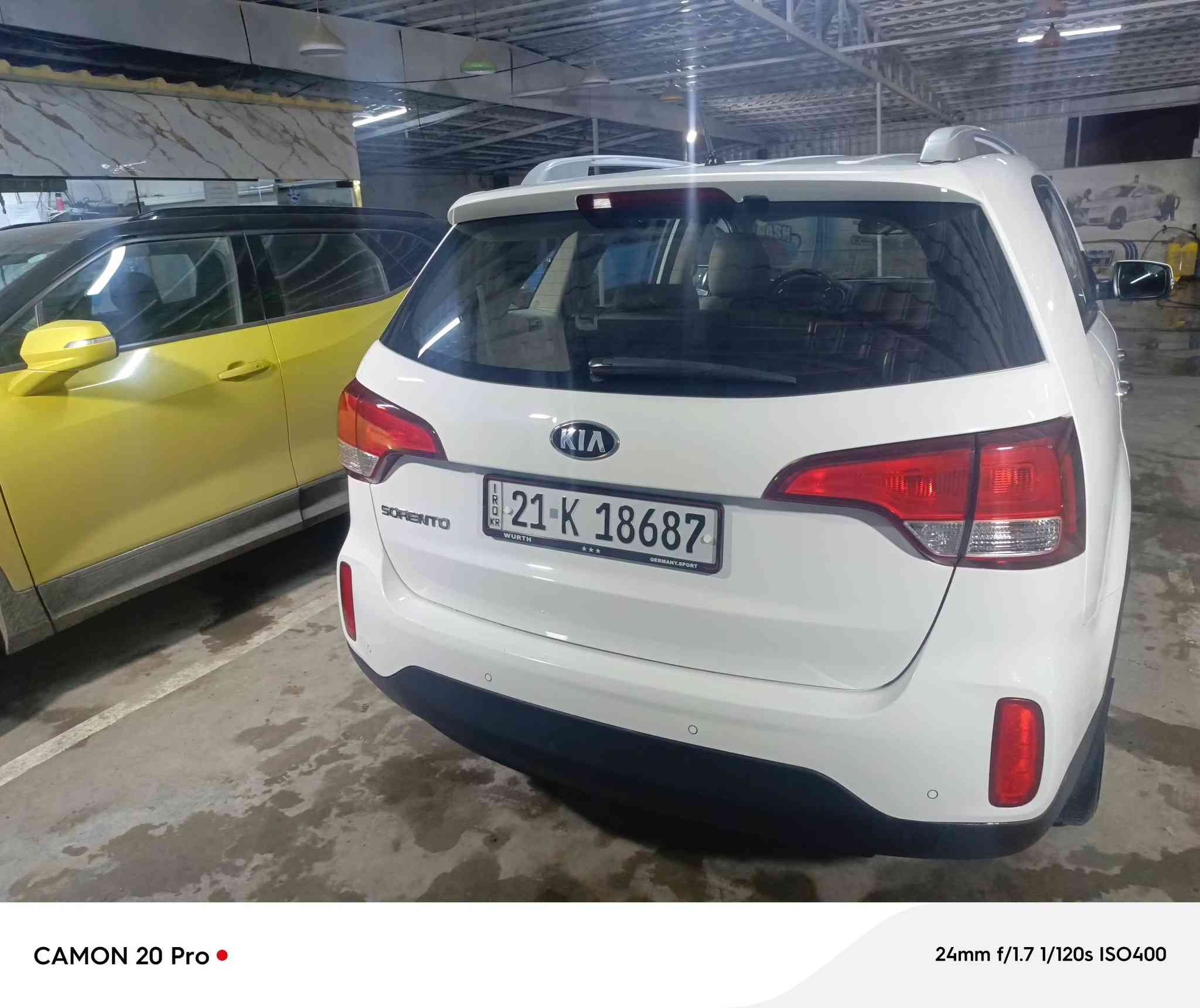 السلام عليكم بيع او مراوس 
سورنتو 2015 خليجي 4 سلندر لون ابيض ماشية 162الف كيلو مكفولة من الصبغ والبارد سنوية وهزة جديدة رقم سليمانية مواصفات
بصمة
7 راكب
3 قطع تبريد 
مري شفط
حساس امامي خلفي
السعر 175 مكاني بغداد الگريعات ***********
