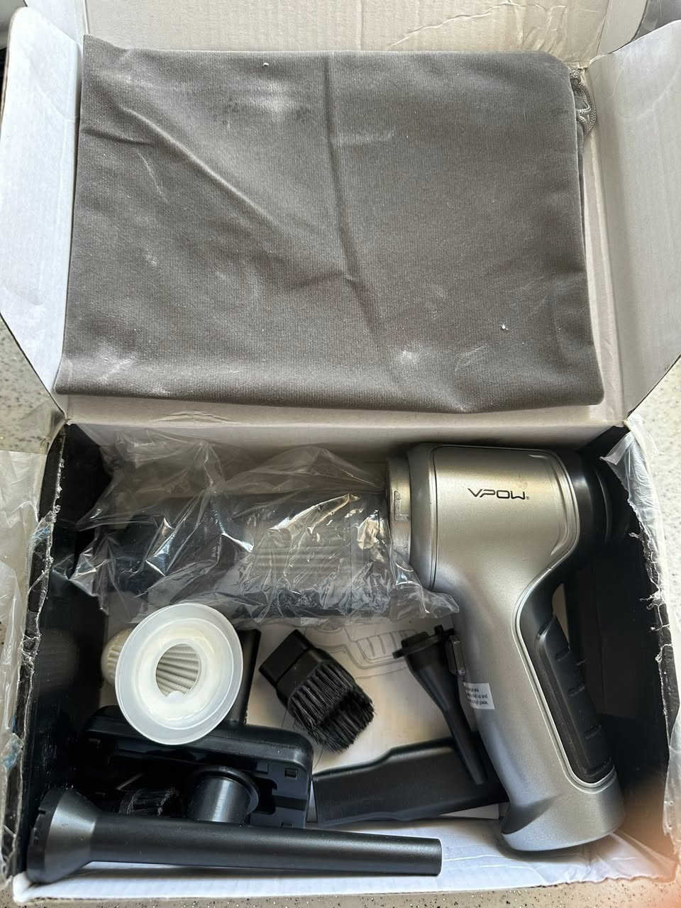 مكنسه سيارة و طخم ماركة VPOW 
دشالي برشلز + ٣ سرع + سحب و دفع  
يوجد توصيل  🚙


**إذا كنت صاحب هذا الإعلان وتريد حذفه لأي سبب، رجاءا أرسل رسالة إلى الدعم الفني**