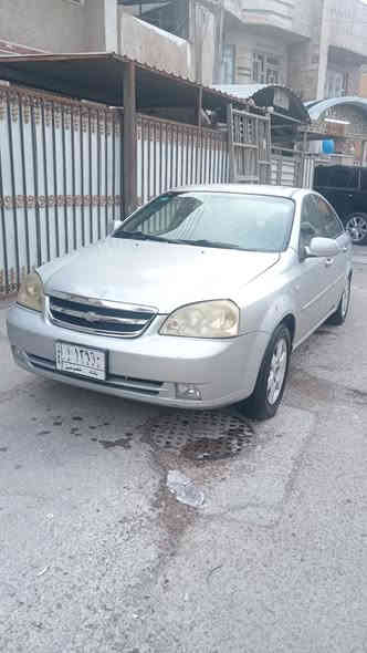 يا الله السلام عليكم ورحمة الله وبركاته 
سيارة سوزوكي فورينزا موديل 2007
لون رصاصي رقم بغداد مشروع وطني
محرك و كير وضفاير في حالة جيده
تبريد شغال ومنضومة كاملة جديده ذاك الموسم شديتها وحالياً انزرف عندي البوري وطار الغاز فقط هذا يتبدل 
حدادية صدر امامي خلفي في حالة جيده
تخم تايرات ممتاز ويل كب في حالة جيده 
ادامة كاملة مكملة للمحرك عندي صوره للصرفيات 
كهربائيات كلشي شغال وبالمضبوط 
كشرها حلو بس يرادله شويه ترتيب مثل ما موضح بالصور
السياره عليها غرامات 200 الف ينزل من سعرها
السعر : 55 
الرقم : (***********)
مكاني : بغداد
