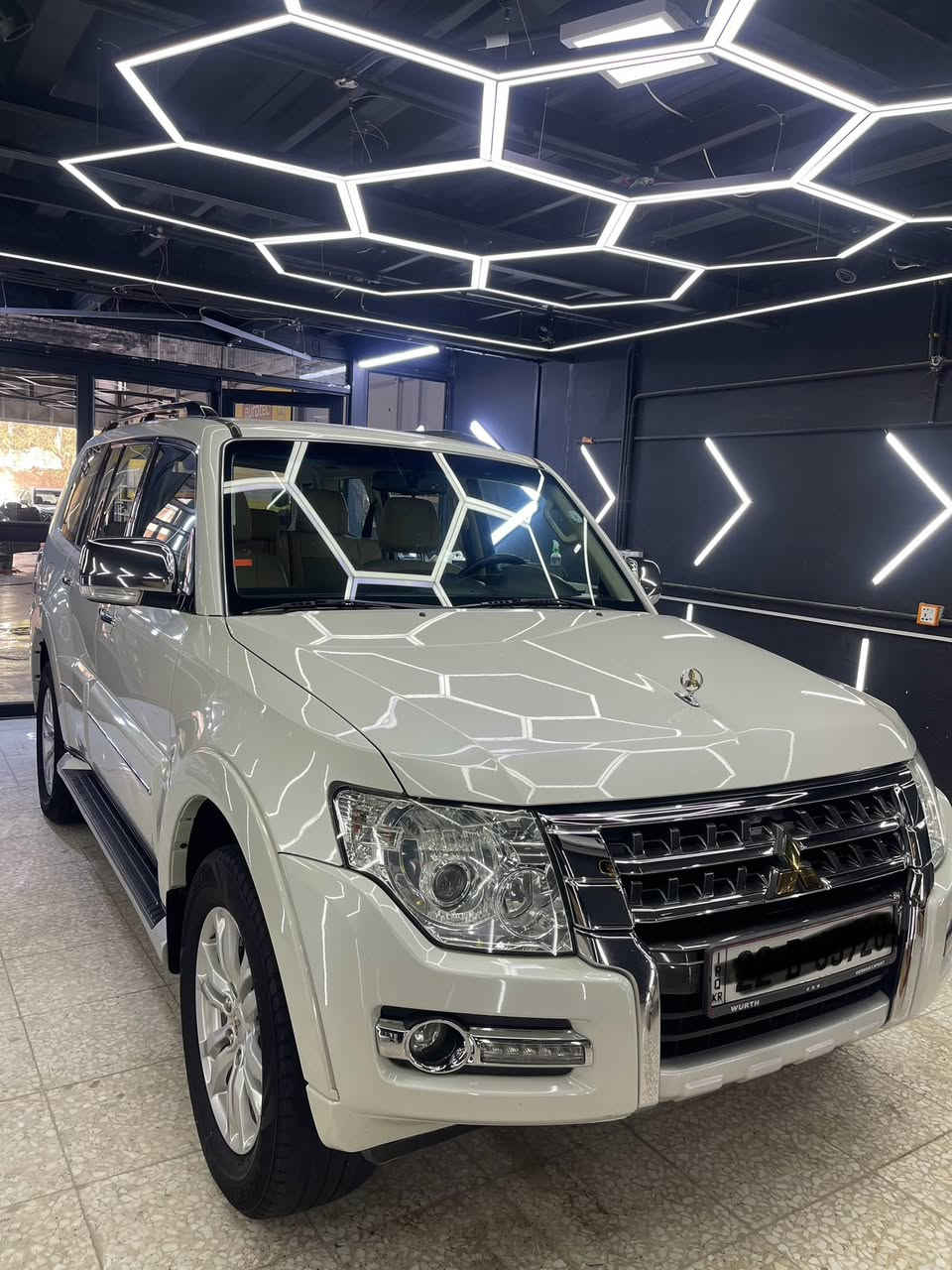 🔴⚡️ارخص باجيرو بالسوك 🔴⚡️⬇️
باجيرو موديل ٢٠١٩ اربيل🔻⬇️

مكفولة كفالة عامة من الصبغ والبارد والضرر 
كير محرك كهرباء ع وضع الشركة فقط كم رصعه بلقمارة ⚡️
مواصفات فول ( فتحة حساسات شاشة كبيرة اشاير بلمري والمري كهرباء شفط فول تحكم علامة ذهبية وكشنات راس الارنب وباقي المواصفات معروفة ) 

مكان  السيارة بغداد 
تحويل ثاني يوم
للاستفسار  ***********
